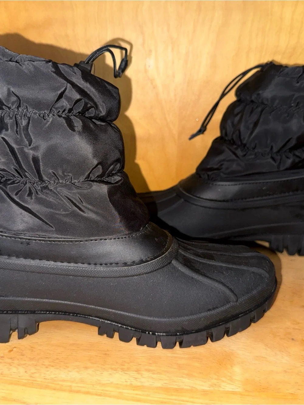 chooka Black Quilted Winter Rain Boots with Toggle